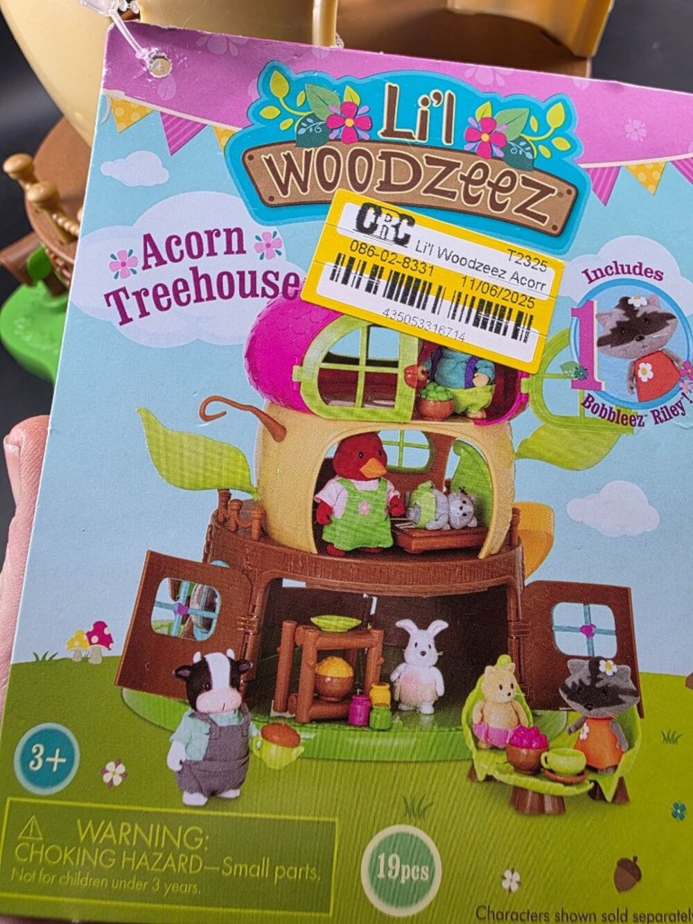 Lil Woodzeez Acorn Treehouse 19-Pc Playset Lights Figures Furniture New - Picture 5 of 6